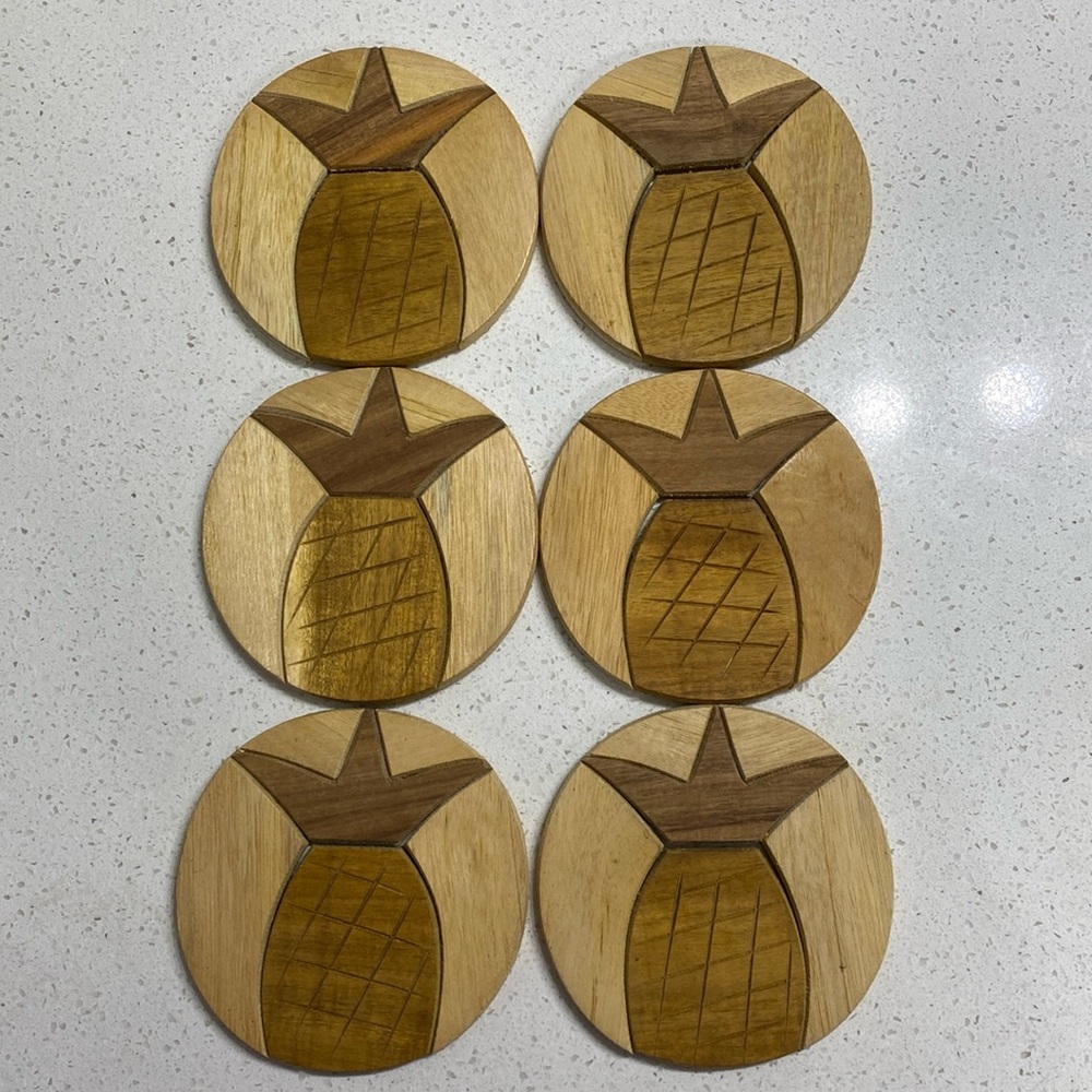 6 Hand-made Pineapple Coasters Cuban